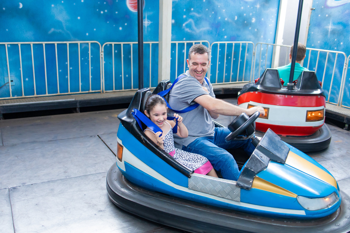 festa mickey disney bauru fotografia infantil fotografia de familia aniversário infantil decoração decor space fun carrinho de bate bate