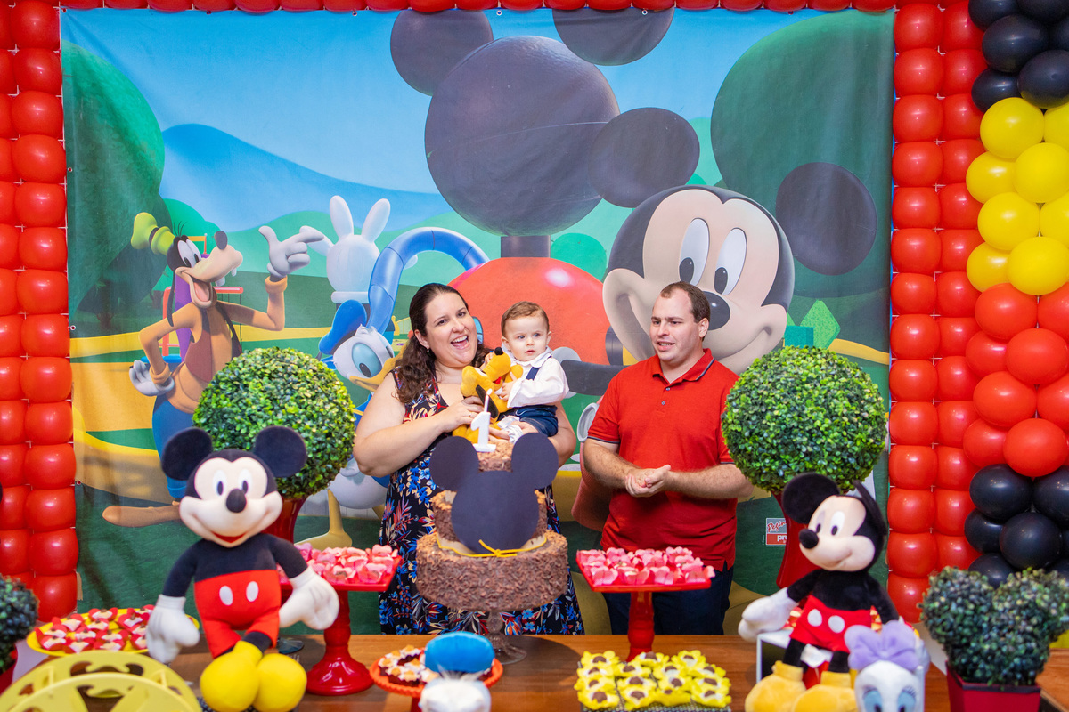 festa mickey disney bauru fotografia infantil fotografia de familia aniversário infantil decoração decor space fun hora do parabens diversao assoprar a vela