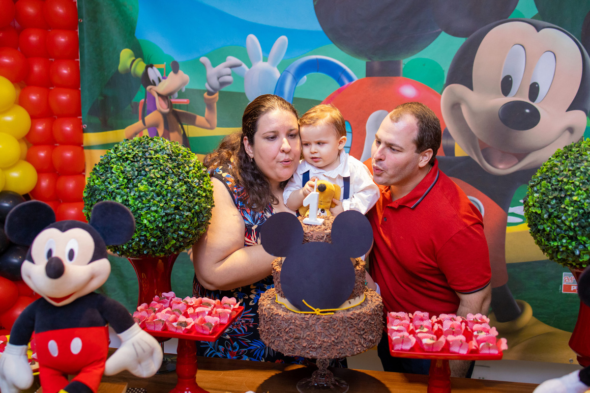 festa mickey disney bauru fotografia infantil fotografia de familia aniversário infantil decoração decor space fun assoprando a velinha