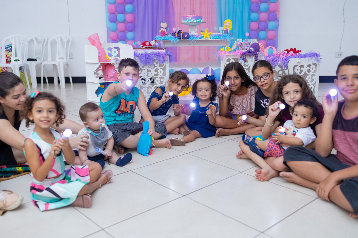 aniversário-3-anos-bauru-olivia sereia festa infantil decoração laços para meninas  saquinho surpresa lembrancinha aniversário infantil