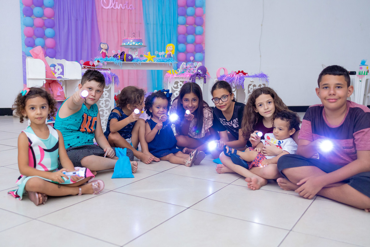 aniversário-3-anos-bauru-olivia sereia festa infantil decoração laços para meninas  festa sacolinha surpresa aniversário infantil mini lanterna