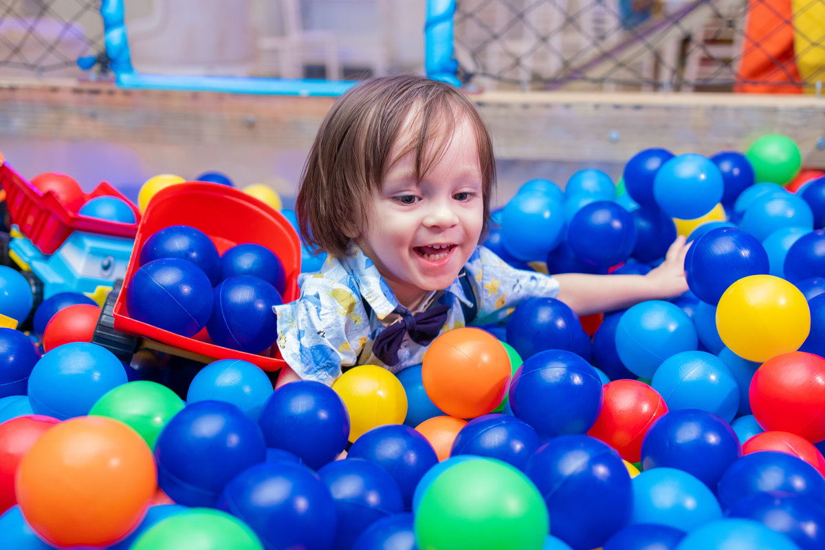 aniversário fundo do mar menino mesa barco bauru mam eventos festa infantil criança piscina de bolinhas brinquedos