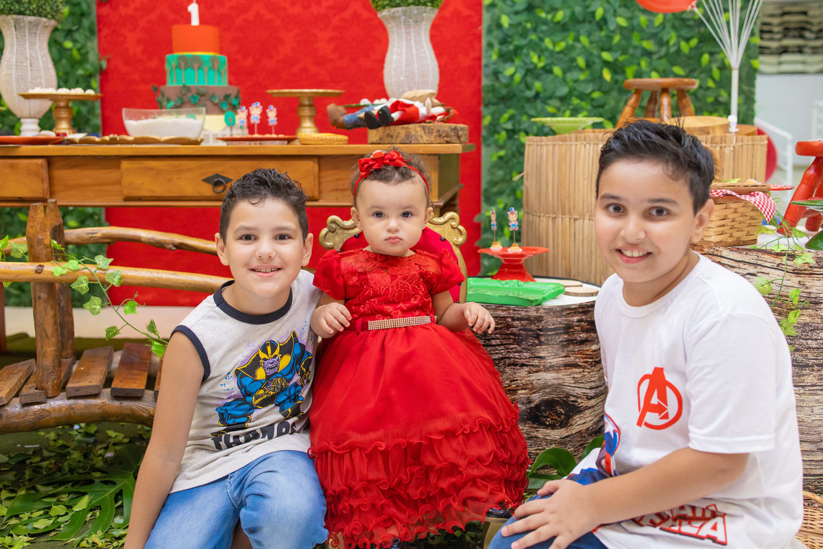 aniversário chapéuzinho vermelho, bauru, festa infantil, buffet infantil, buffet infantil em bauru, buffet kolorê, decoração aniversário infantil, piscina de bolinhas, fotografia vestido infantil