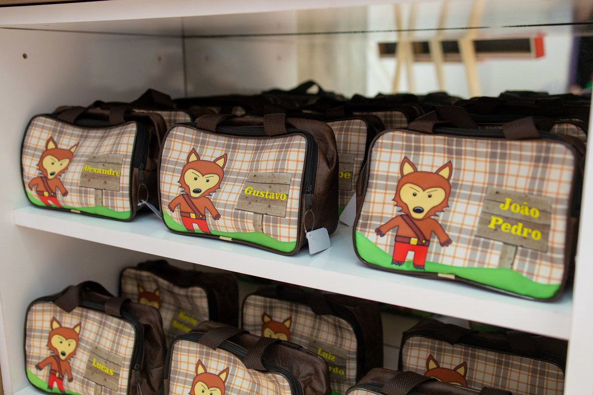 aniversário chapéuzinho vermelho, bauru, festa infantil, buffet infantil, buffet infantil em bauru, buffet kolorê, decoração aniversário infantil, piscina de bolinhas, brinquedo para aniversário infantil, lembrancinha para aniversário infantil