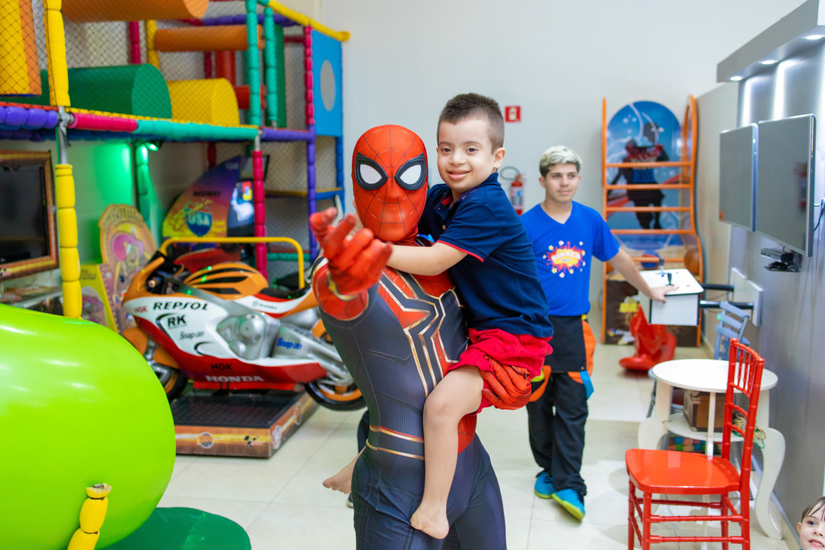 aniversário de menino, fotografia infantil, fotografia espontanea,festa infantil, decoração para aniversário infantil, buffet pipoca bauru, buffet infantil em bauru, personagem infantil rogerito