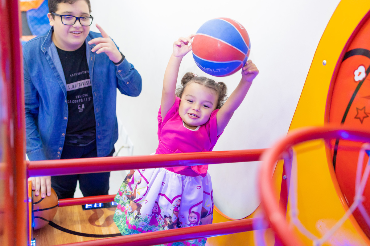 aniversário infantil, painel led, buffet pipoca, buffet infantil em bauru, aniversário infantil em bauru, decoração infantil, decoração masha e o urso, fotografo em bauru, 