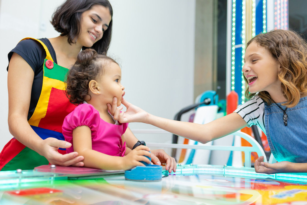 aniversário infantil, painel led, buffet pipoca, buffet infantil em bauru, aniversário infantil em bauru, decoração infantil, decoração masha e o urso, fotografo em bauru, air hockey, 