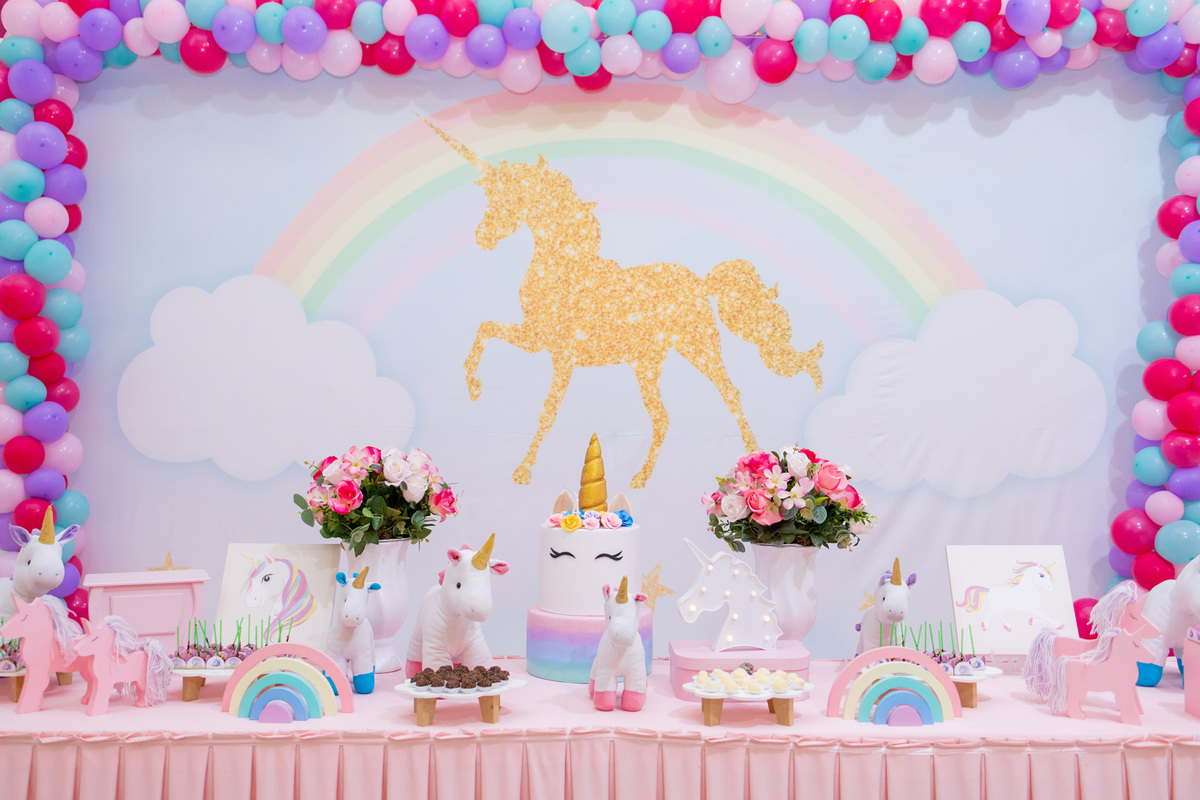 aniversário infantl, buffet em bauru, buffet infantil em bauru, festa infantil decoração para festa infantil, fotografia de família, fotografia espontanea, doces personalizados unicornio