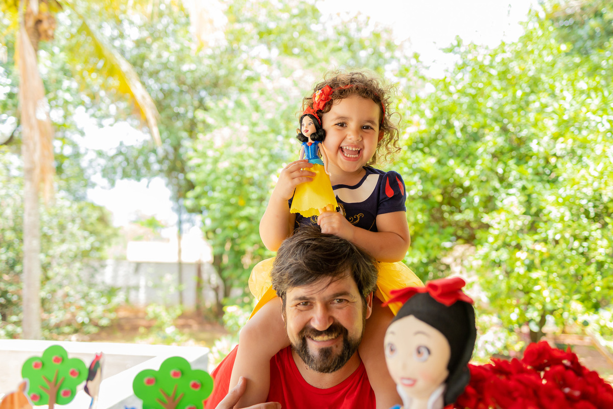 aniversário infantil em bauru, aniversário infantil, festa de criança, aniversário em casa, decoração para aniversário infantil, buffet infantil em bauru, fotografia espontanea, fotografia infantil em bauru, filha e pai