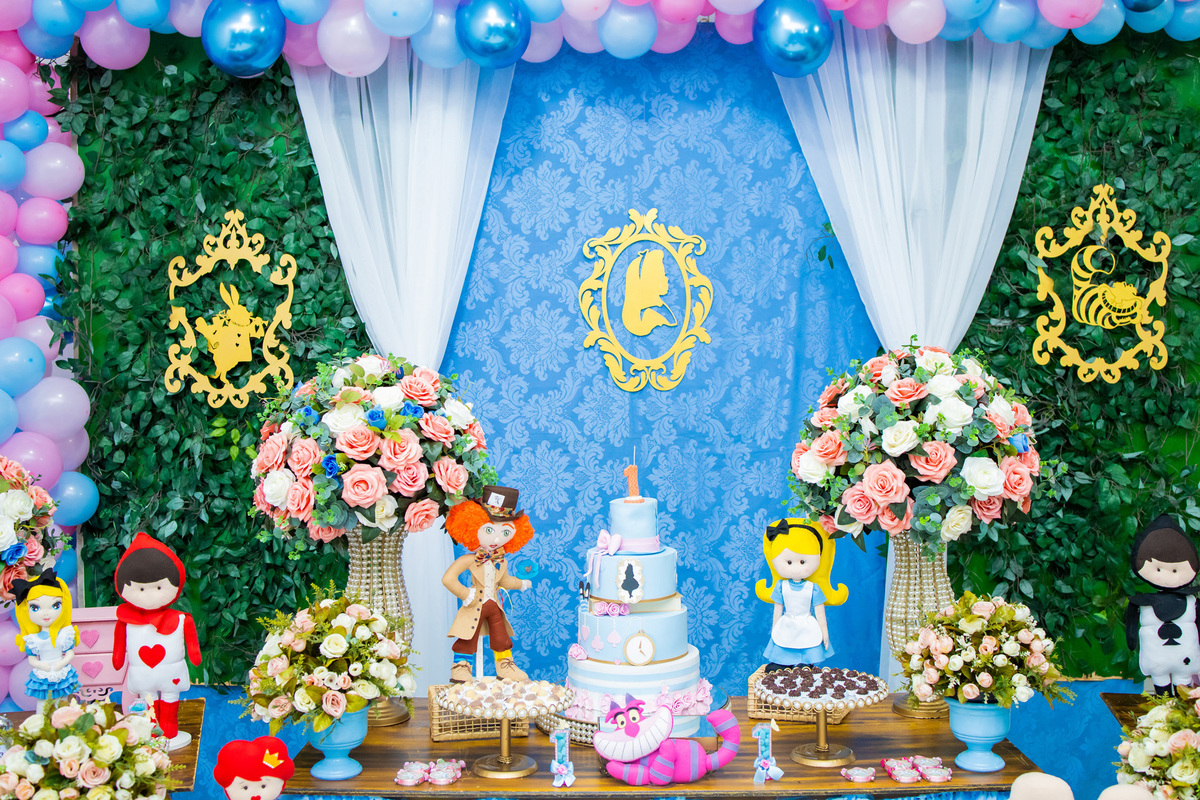 aniversário infantil em bauru, festa infantil em bauru, decoração para aniversário infantil, doces personalizados, festa infantil, fotografo infantil, fotografo de famílias, fotografo em bauru, buffet boomerang, alice no pais das maravilhas