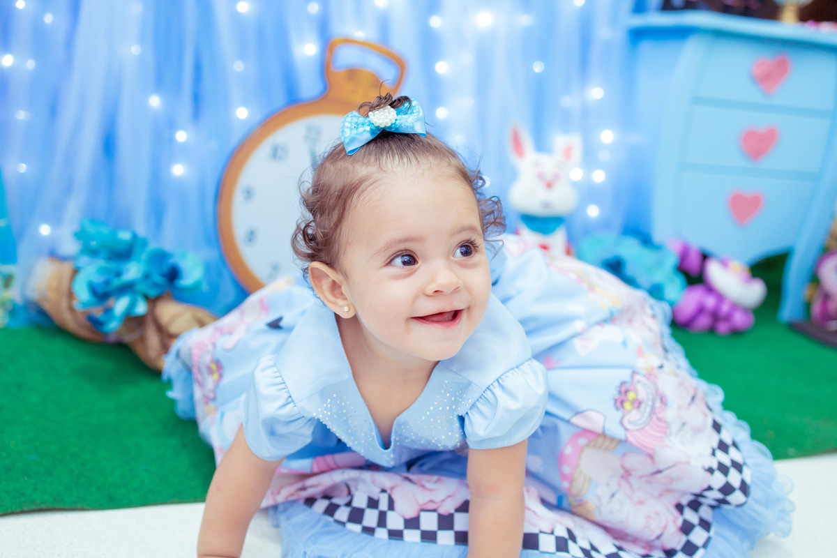 aniversário infantil em bauru, festa infantil em bauru, decoração para aniversário infantil, doces personalizados, festa infantil, fotografo infantil, fotografo de famílias, fotografo em bauru, buffet boomerang, fantasia alice no pais das maravilhas