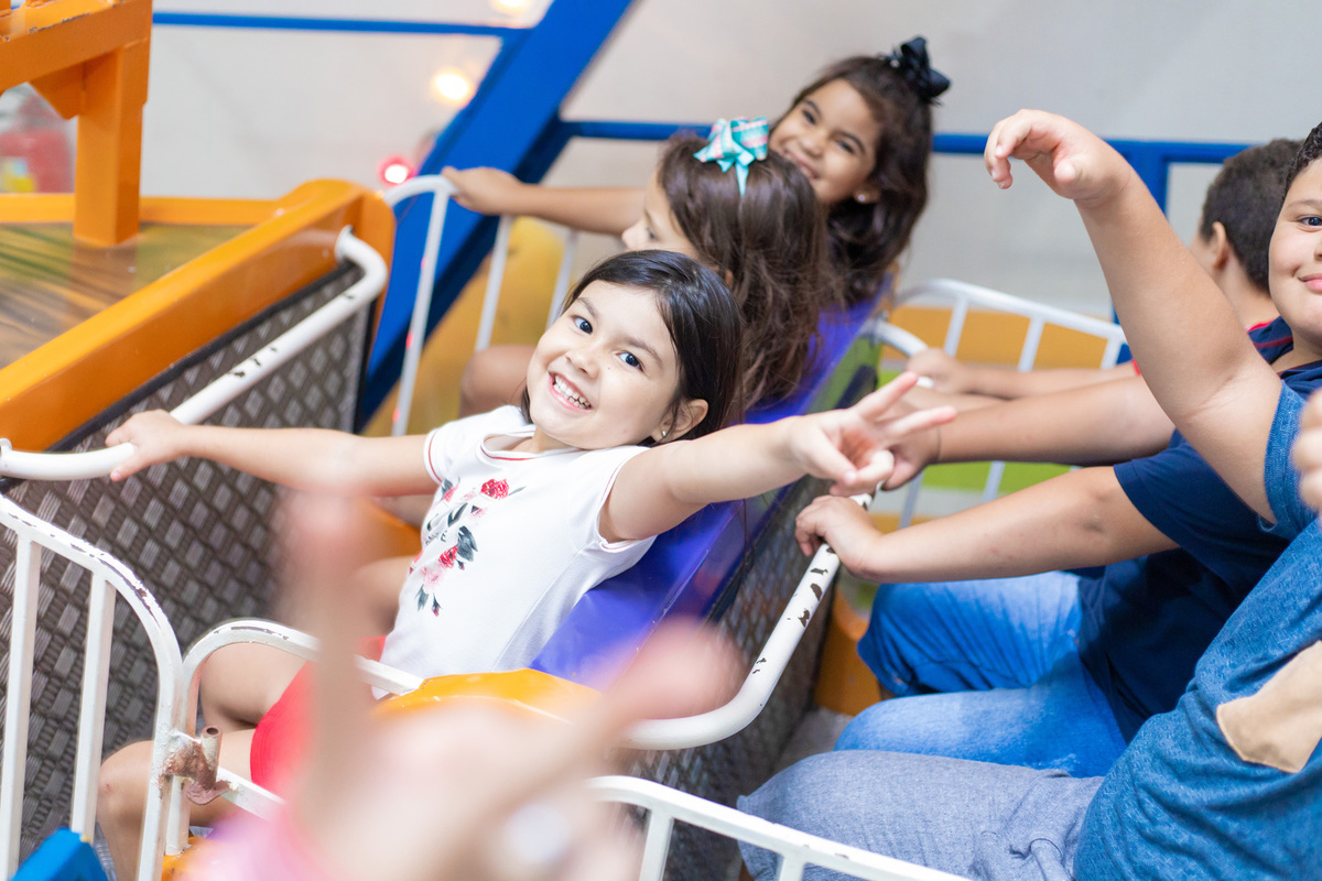 Buffet kolore, buffet infantil em bauru, aniversário infantil em bauru, decoração para aniversário infantil, festa infantil em bauru, decoração jardim encantado, fotografia de família, fotografo lifestyle, barco viking 