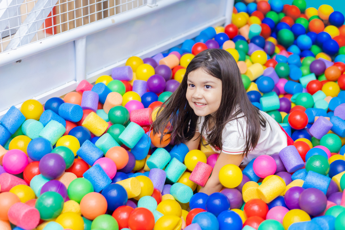 Buffet kolore, buffet infantil em bauru, aniversário infantil em bauru, decoração para aniversário infantil, festa infantil em bauru, decoração jardim encantado, fotografia de família, fotografo lifestyle, fotografia de criança