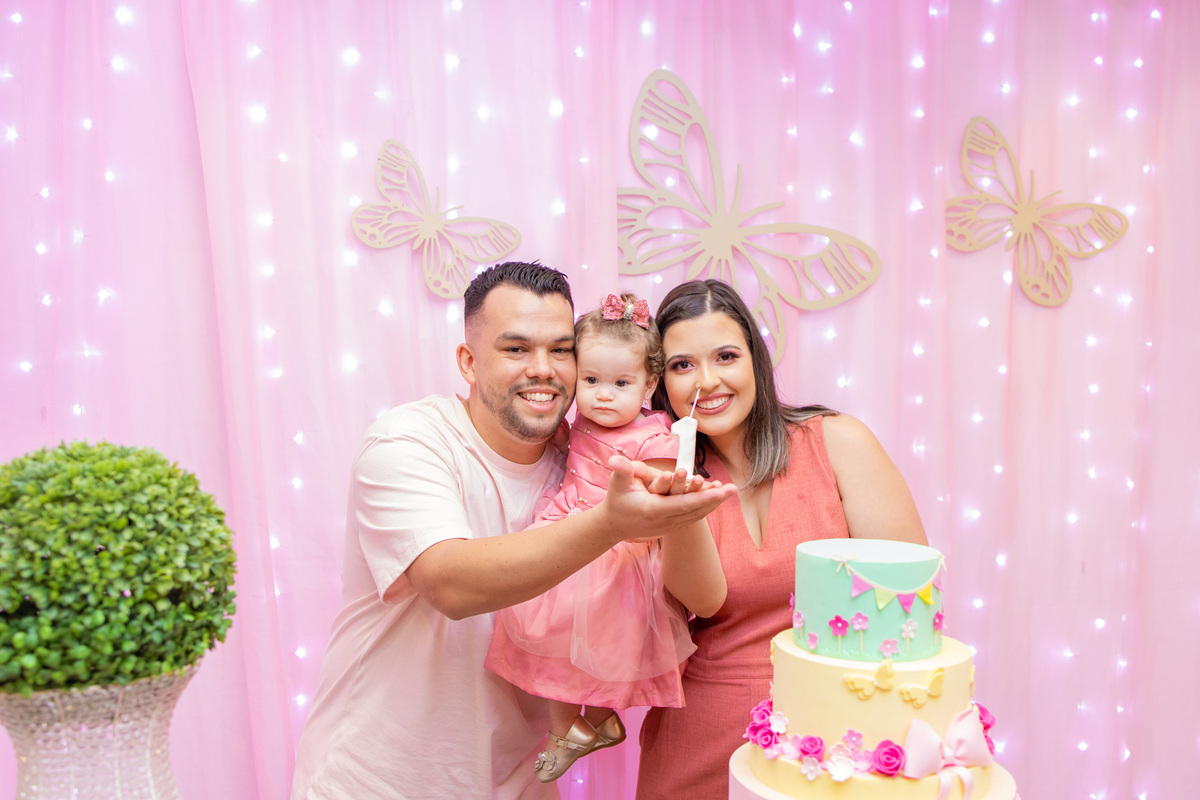 Buffet kolore, buffet infantil em bauru, aniversário infantil em bauru, decoração para aniversário infantil, festa infantil em bauru, decoração jardim encantado, fotografia de família, fotografo lifestyle, bolo para aniversário infantil 