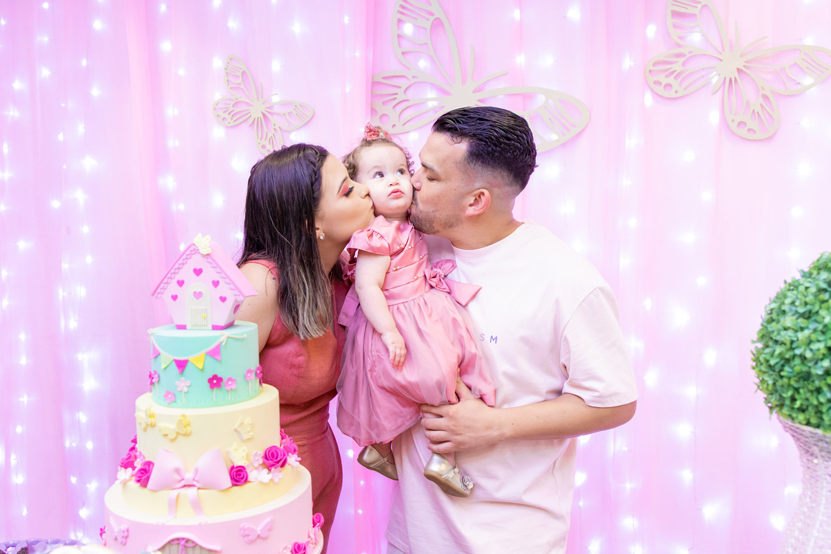 Buffet kolore, buffet infantil em bauru, aniversário infantil em bauru, decoração para aniversário infantil, festa infantil em bauru, decoração jardim encantado, fotografia de família, fotrografo lifestyle, pais e filha
