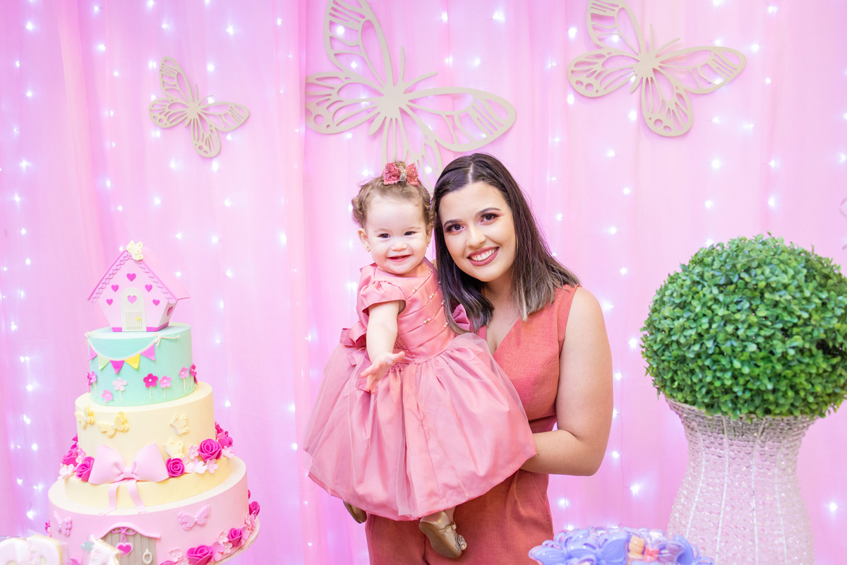 Buffet kolore, buffet infantil em bauru, aniversário infantil em bauru, decoração para aniversário infantil, festa infantil em bauru, decoração jardim encantado, fotografia de família, fotrografo lifestyle, mãe e filha