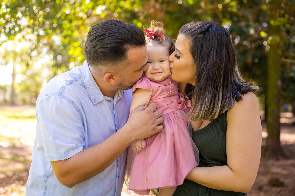 ensaio externo, ensaio lifestyle em bauru, fotografo de família em bauru, ensaio infantil, ensaio de família, fotografia lifestyle, ensaio pré aniversário, vestido para bebe