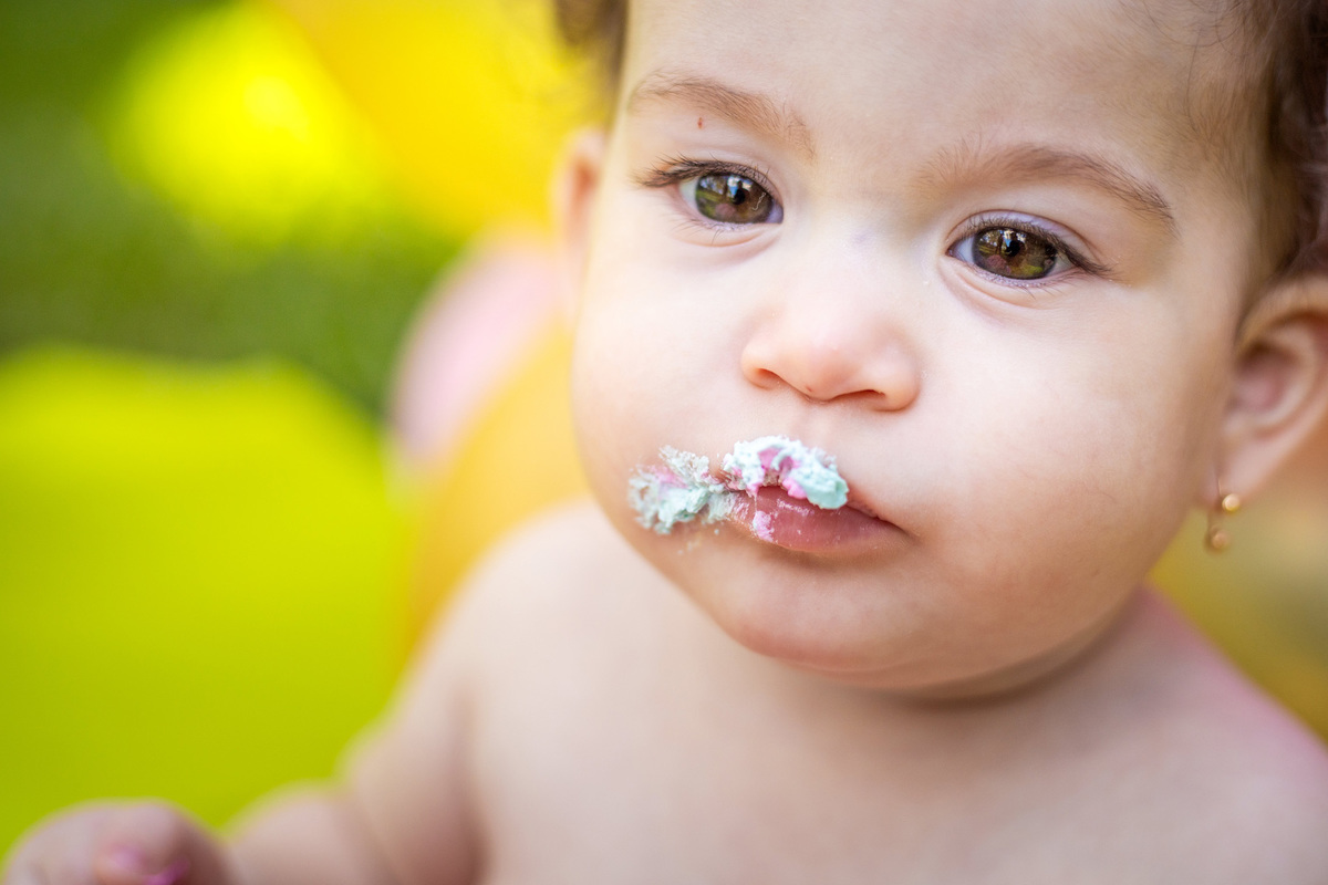 ensaio externo, ensaio lifestyle em bauru, fotografo de família em bauru, ensaio infantil, ensaio de família, fotografia lifestyle, ensaio pré aniversário, vestido aniversário criança, smash the cake luxo