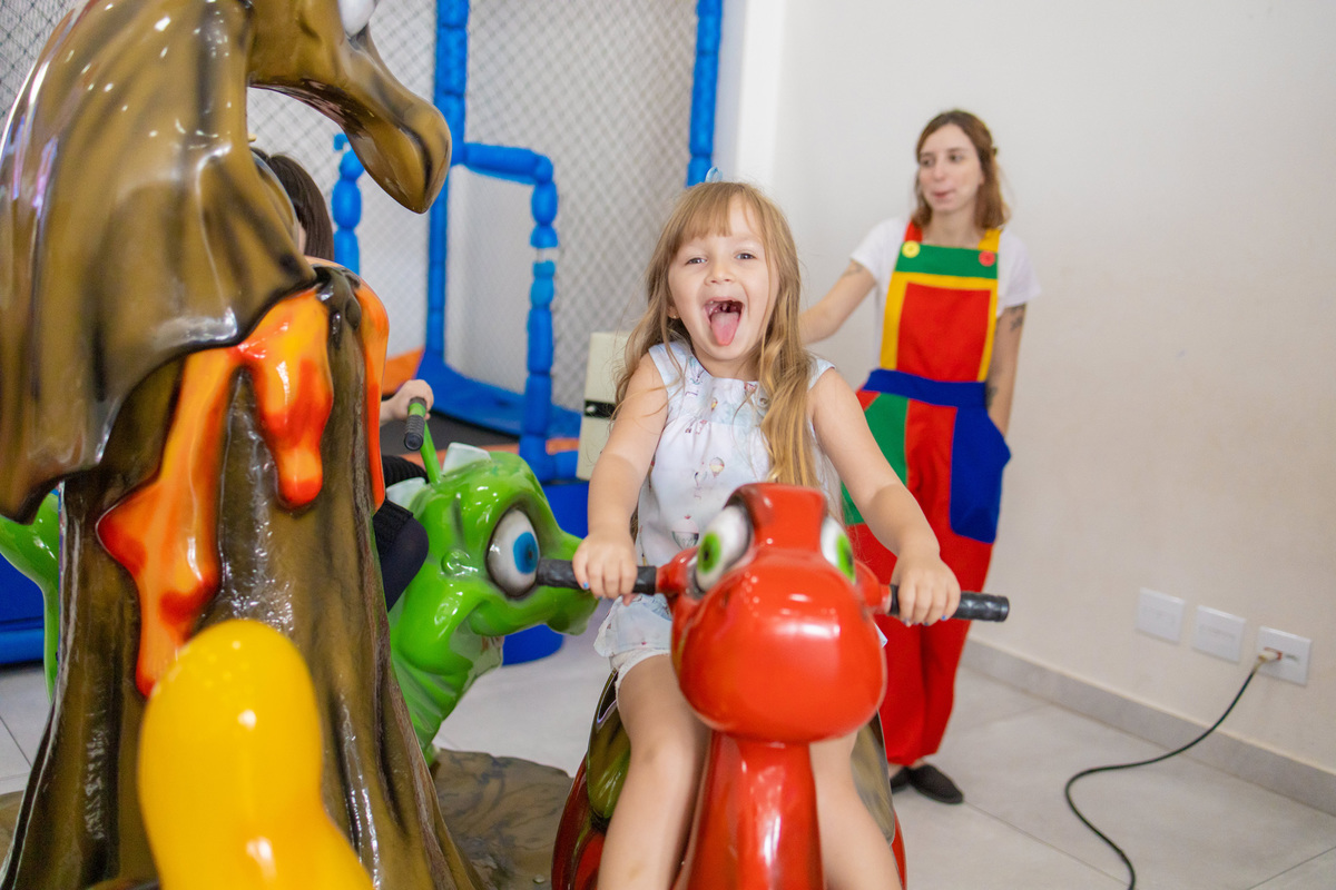 aniversário infantil em bauru, buffet infantil em bauru, buffet infantil, festa infantil, buffet pipoca, decoração para aniversário em bauru, fotografo lifestyle em bauru, fotografo em bauru, fotografo de criança, gira gira 