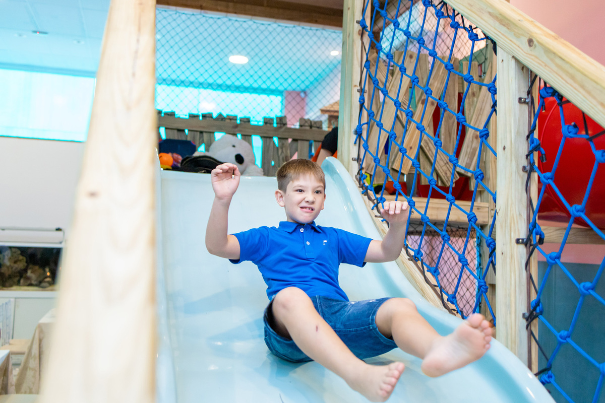 decoração fundo do mar em bauru, mesa barco, mam eventos, fotografo para aniversário infantil, fotografo de crianças, escorregador do buffet mam