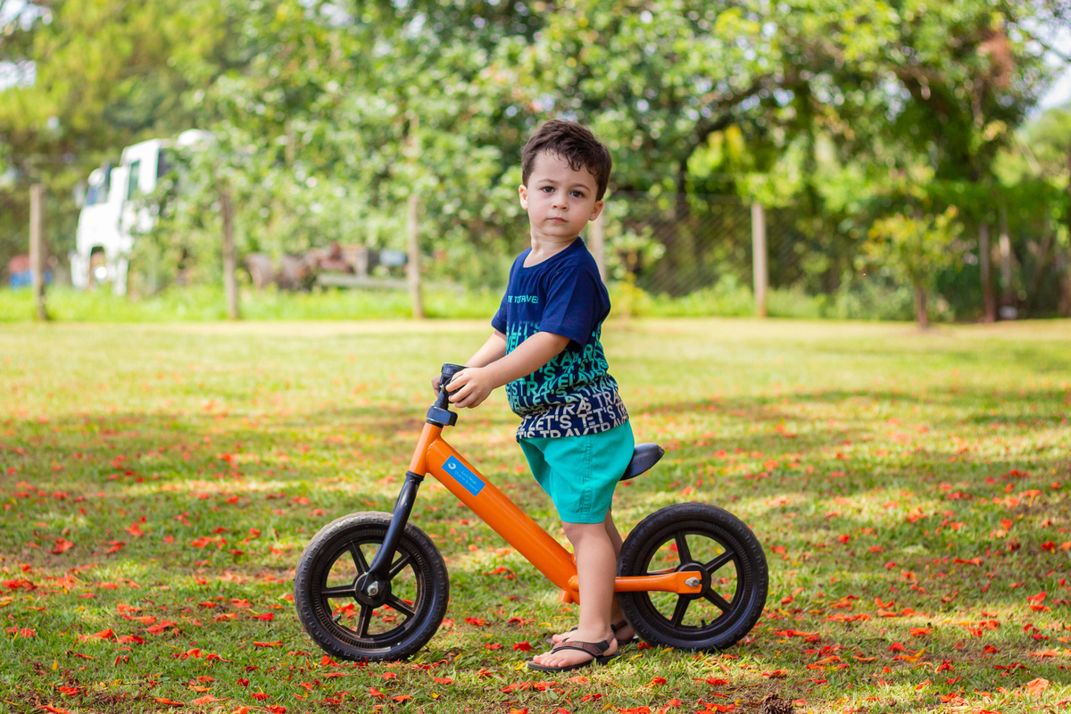 fotografo lifestyle em bauru, fotografia espontanea em bauru, fotografo de familia em bauru, fotografo de aniversário em bauru, aniversário infantil em bauru, aniversário ao ar livre, pose, foto ao ar livre