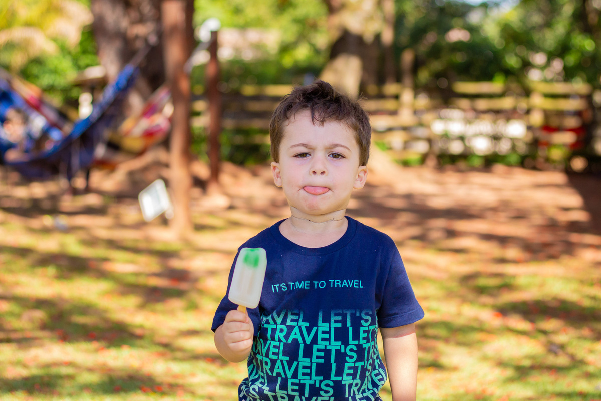 fotografo lifestyle em bauru, fotografia espontanea em bauru, fotografo de familia em bauru, fotografo de aniversário em bauru, aniversário infantil em bauru, aniversário ao ar livre, sorvete picolé