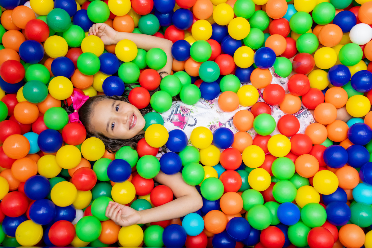 Aniversário infantil em bauru, buffet infantil em bauru, decoração para aniversário em bauru, festa tema lol, buffet pipoca, fotografo infantil, fotografo liffestyle, fotografo em bauru, piscina de bolinhas