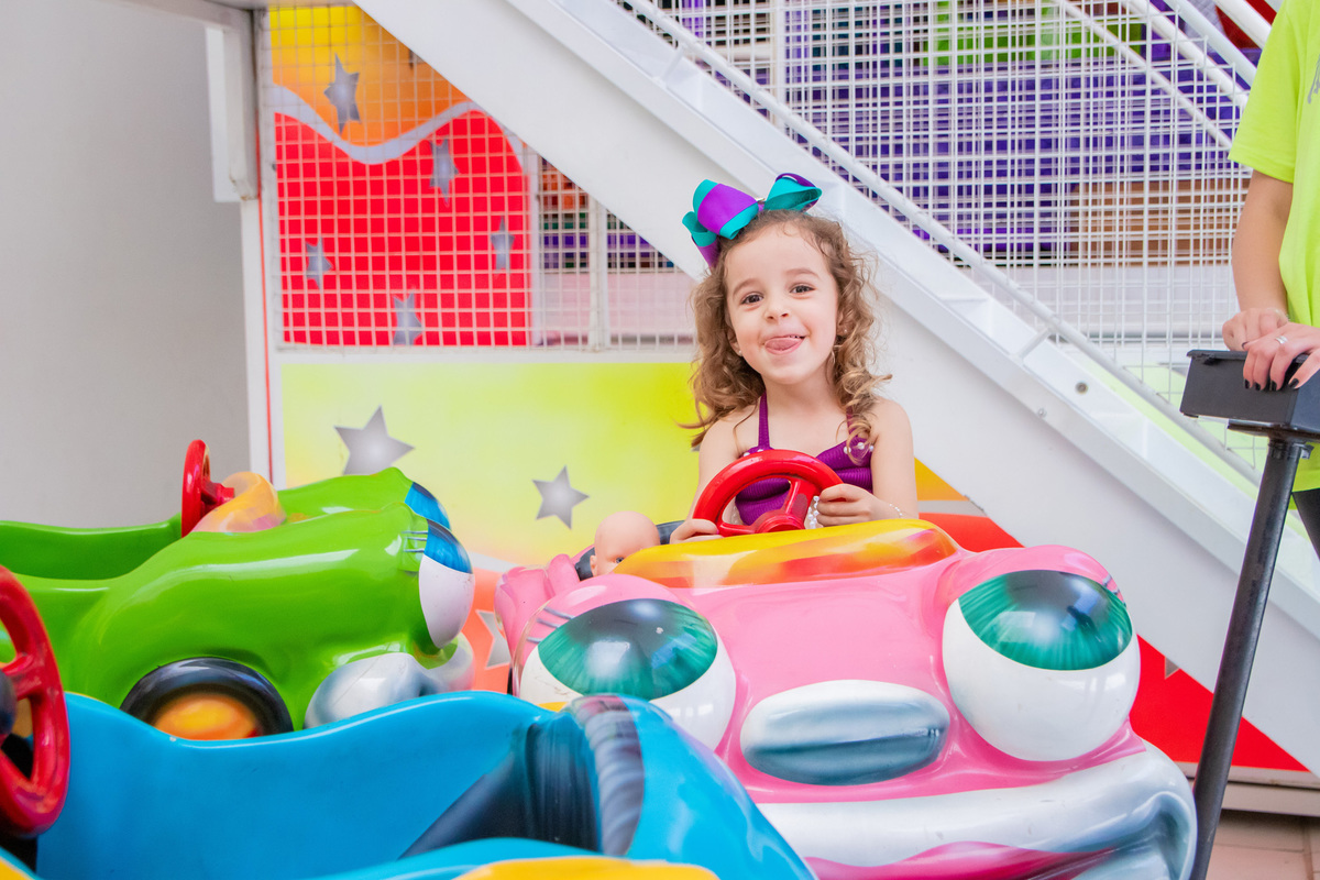 Aniversário infantil em bauru, buffet zappteen bauru, festa infantil em bauru, buffet infantil em bauru, decoração para aniversário em bauru, fotografia de família em bauru, fotografia lifestyle em bauru, fotografo de criança, carrinho gira gira 