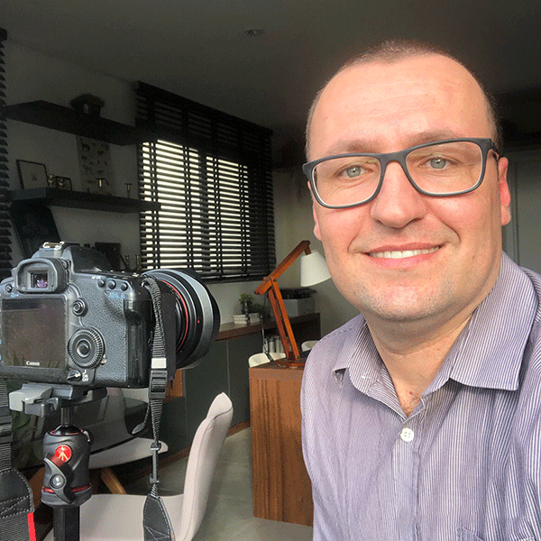 Sobre Francis Larsen - Fotógrafo de Arquitetura e Interiores em Curitiba - PR