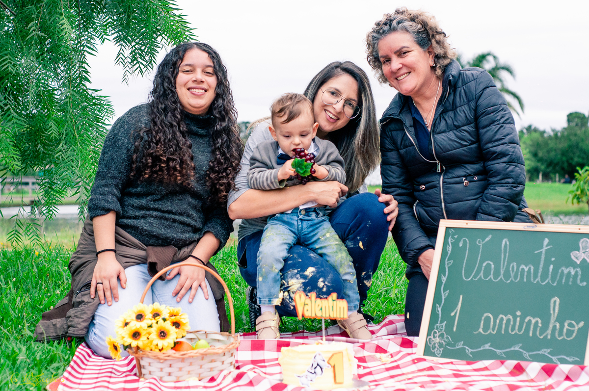 Ensaio Fotográfico Infantil de Smach The Cake no Lago Municipal de Arroio dos Ratos - Valentim