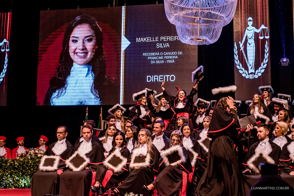 colação de grau no teatro do bourbon country