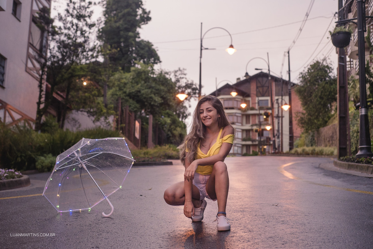 Book 15 anos, Danielly, rua torta em gramado