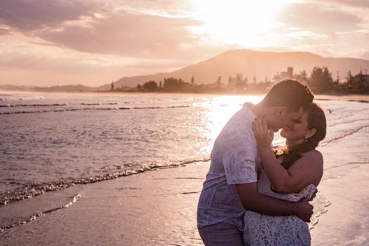 Fotos de pré casamento na praia de Santa Catarina
