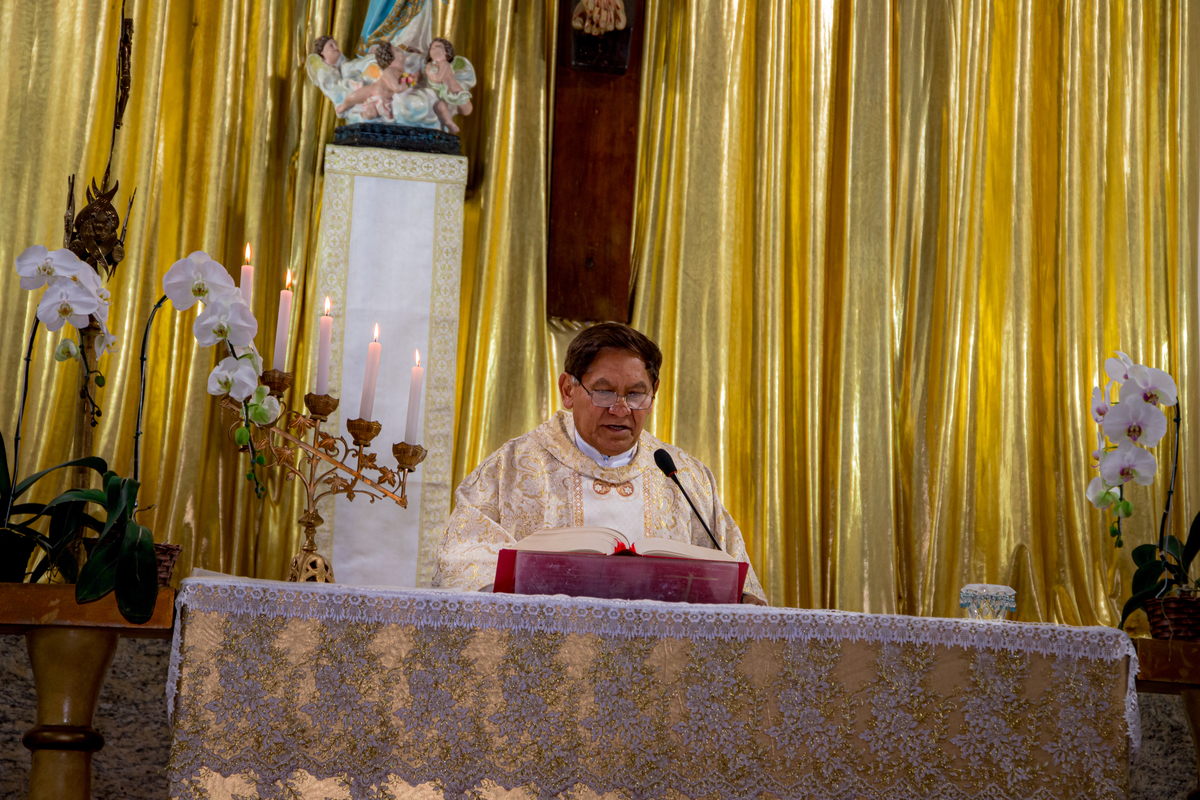 terno infantil, primeira comunhão igreja Paróquia Nossa Senhora dos Prazeres evento familia fotografo em sao paulo zona norte cerimonia religiosa
