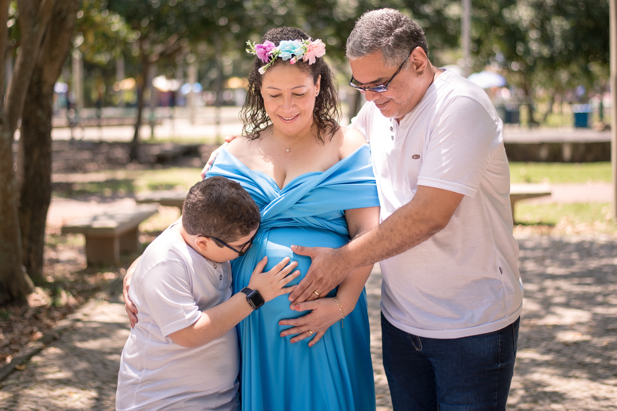 Um ensaio gestante realizado na Lagoa Rodrigo de Freitas, pelo @RodrigodePaivaFOTO, Uma manha retratando o amor dessa Linda família .