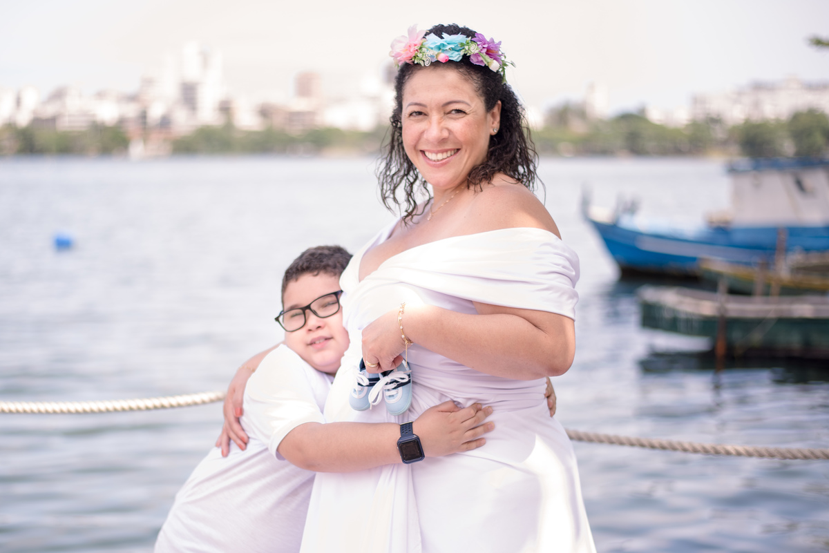 Um ensaio gestante realizado na Lagoa Rodrigo de Freitas, pelo @RodrigodePaivaFOTO, Uma manha retratando o amor dessa Linda família .