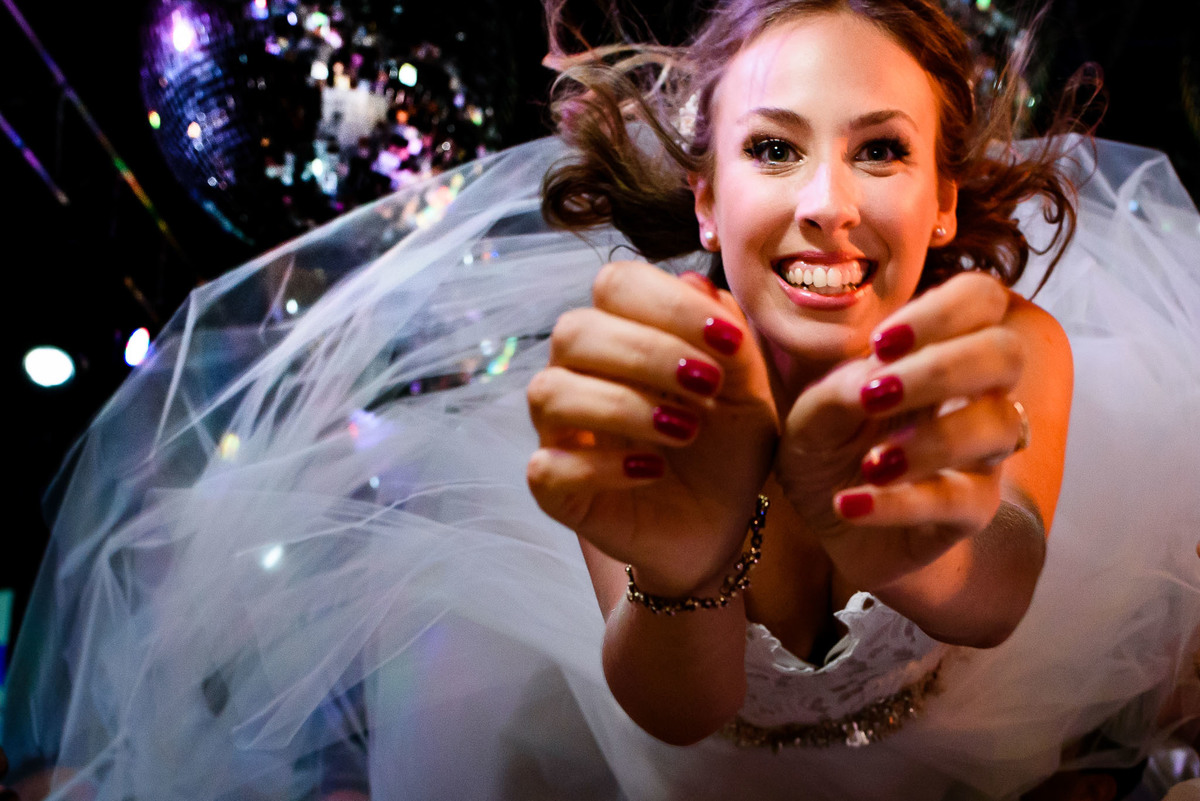 fiesta Casamiento Judío Astilleros Milberg  vuela la novia 