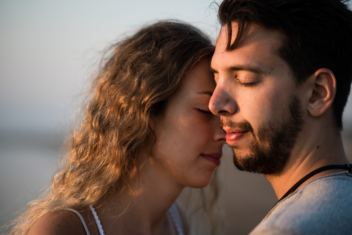 Engagement session Sesión pre boda en la playa Carilo