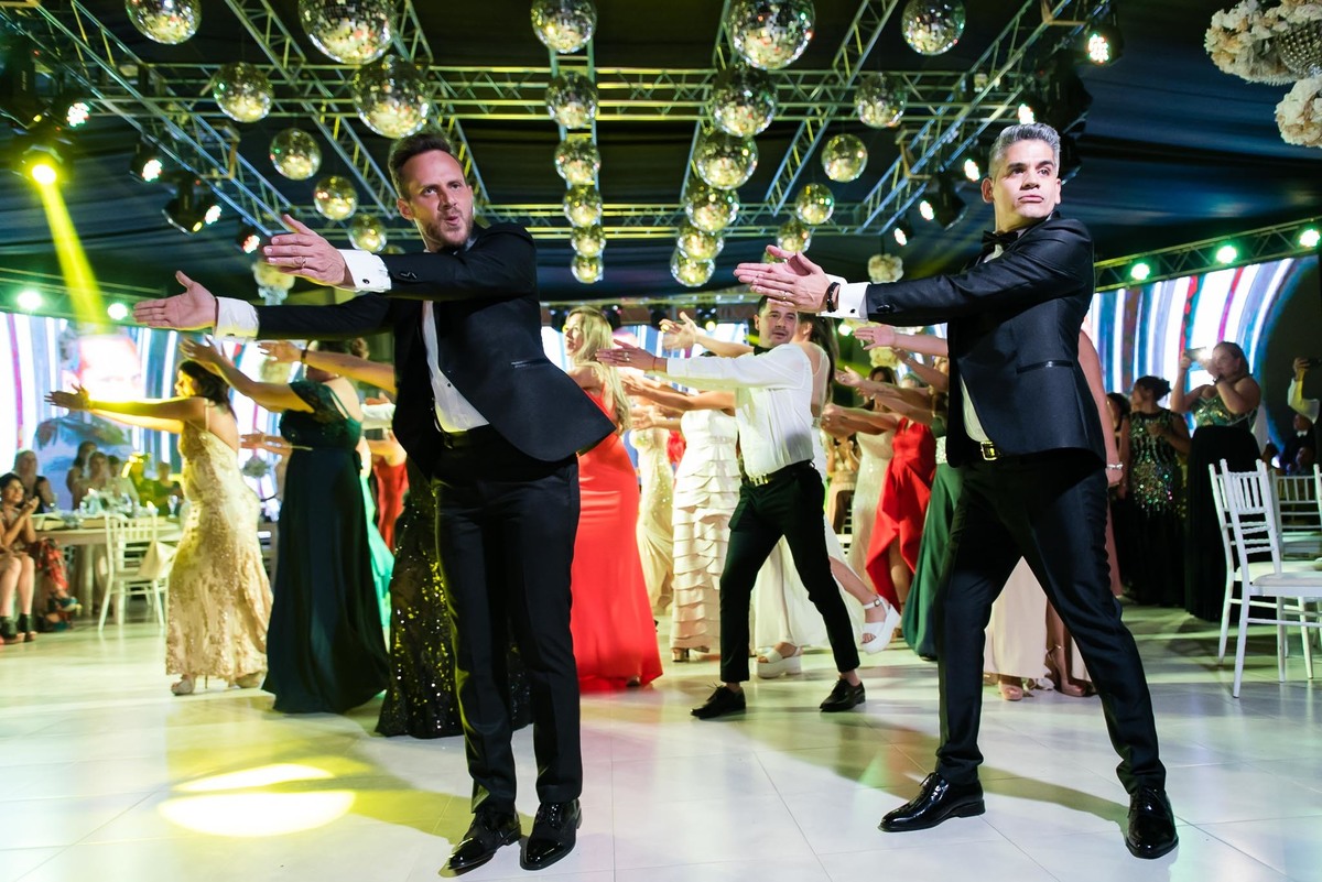 boda gay casamiento igualitario LGBT Los Novios coreografía fiesta