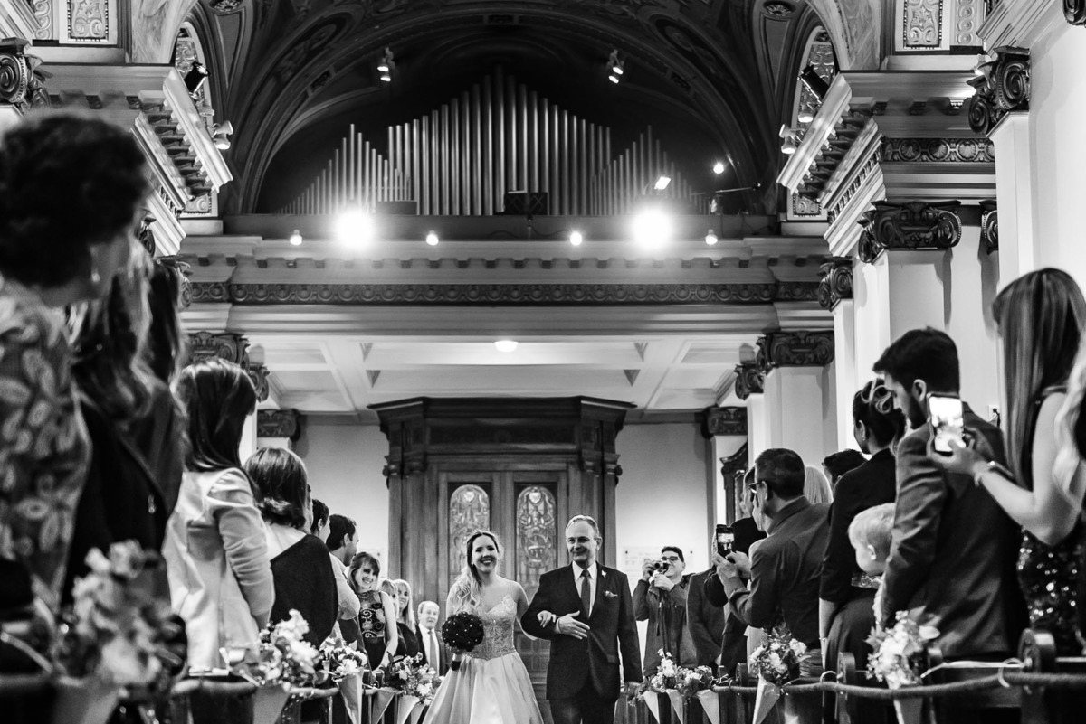 Boda Basílica de Nuestra Señora del Socorro Ceremonia Novia entrando a la iglesia casamiento
