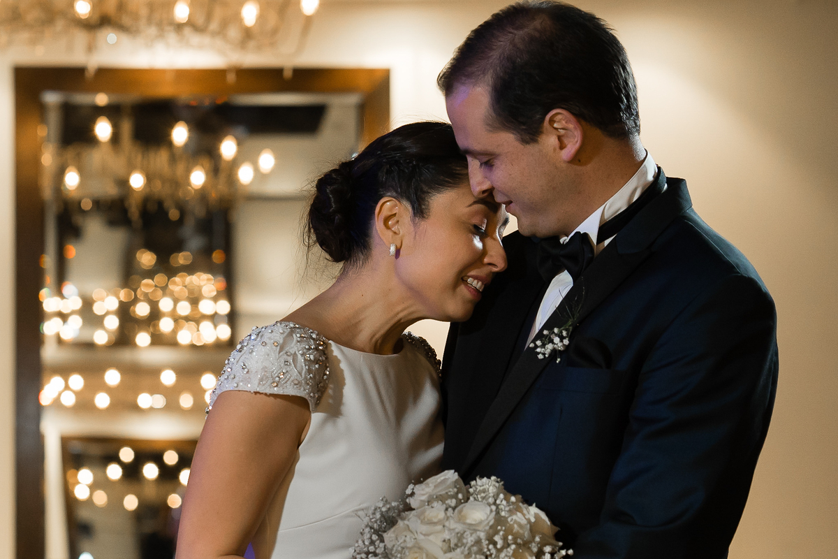 Los novios en Parada Uno Funes