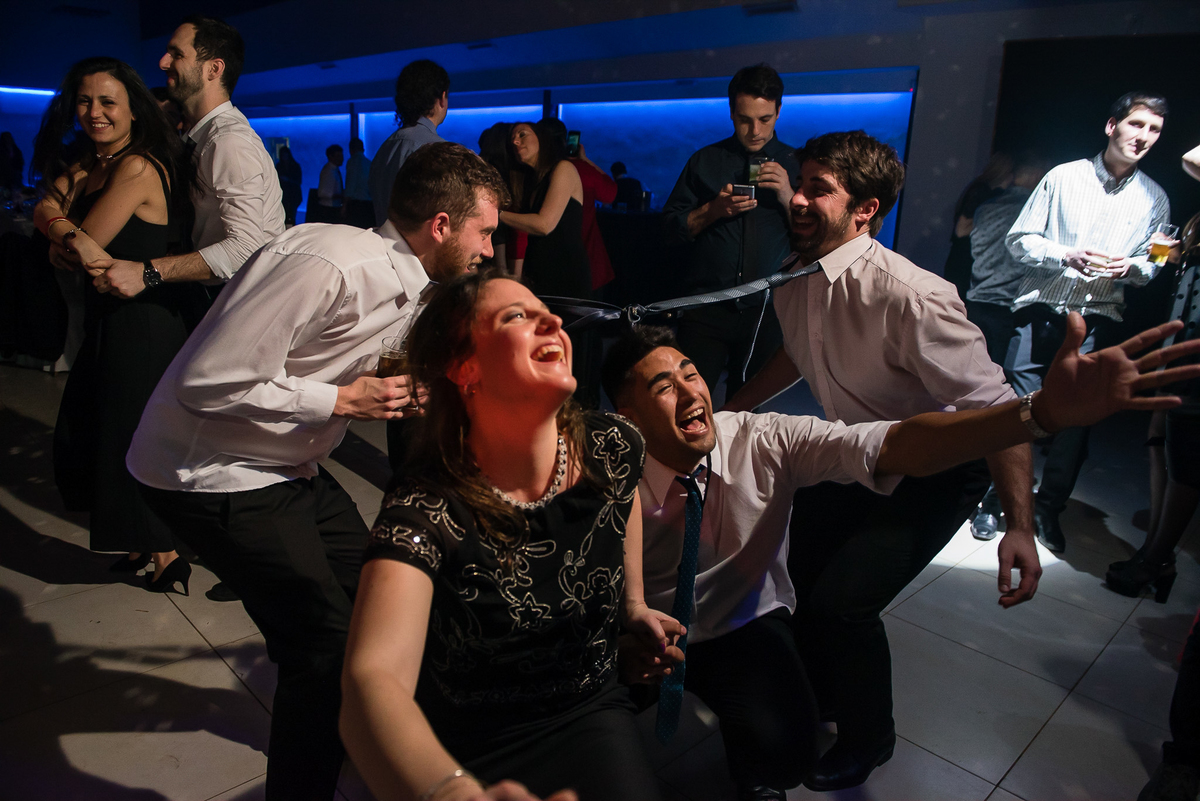 Bailan en Parada Uno Funes