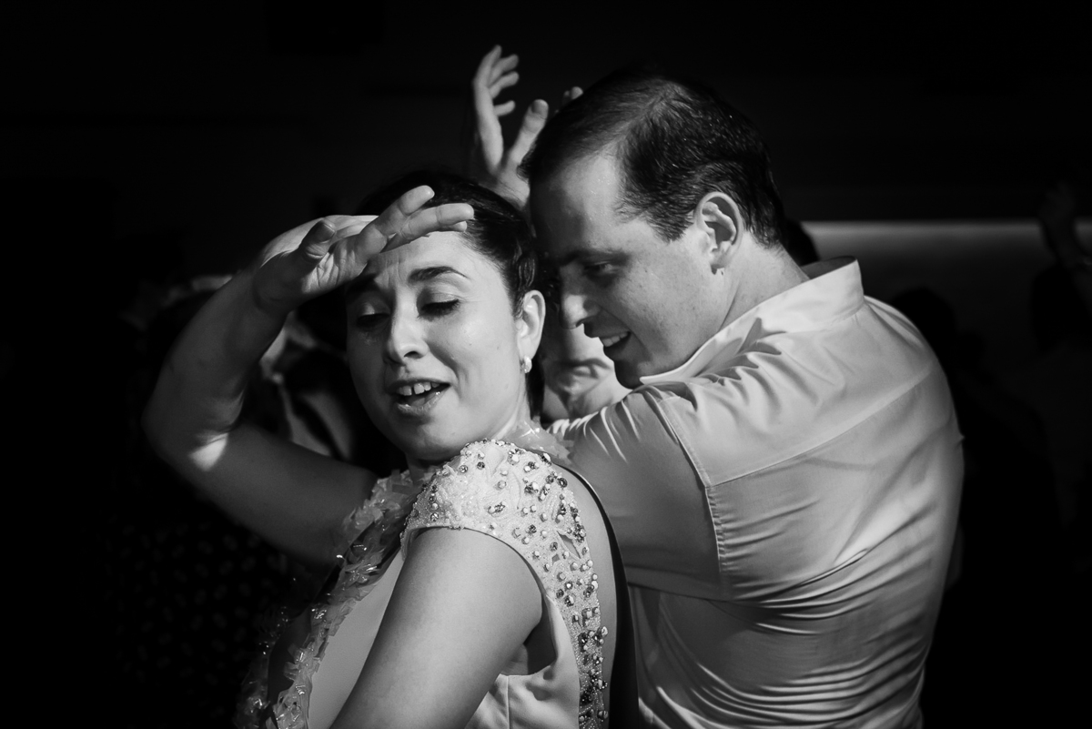 Bailan la novia Ceremonia civil en Parada Uno Funes