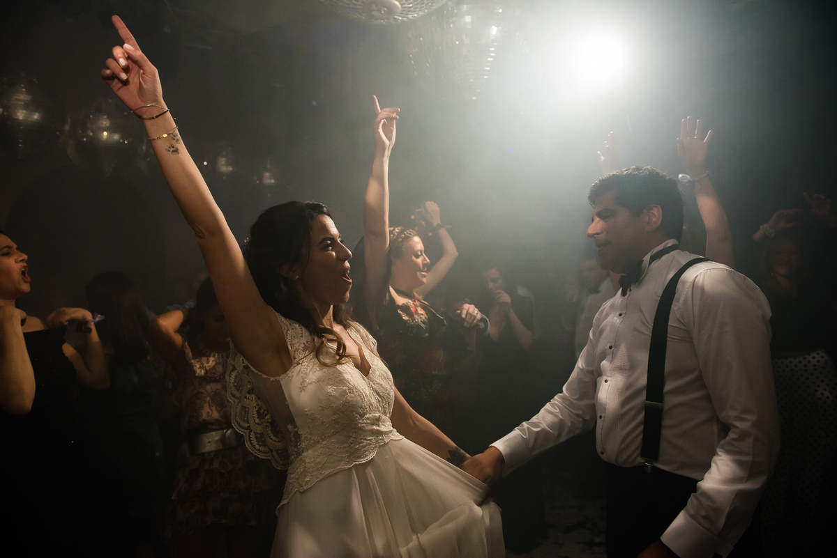 Novios bailan en Bellinzona Grupo Sarapura Dj