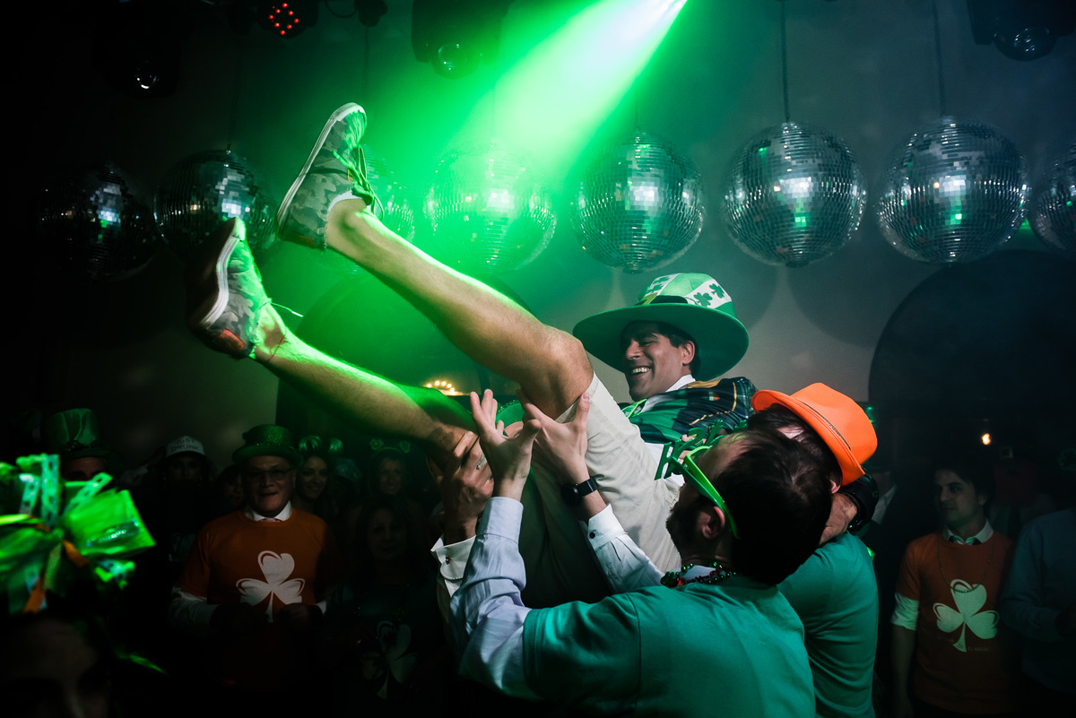 Novio en el aire Bellinzona Grupo Sarapura DJ Duende San Patricio