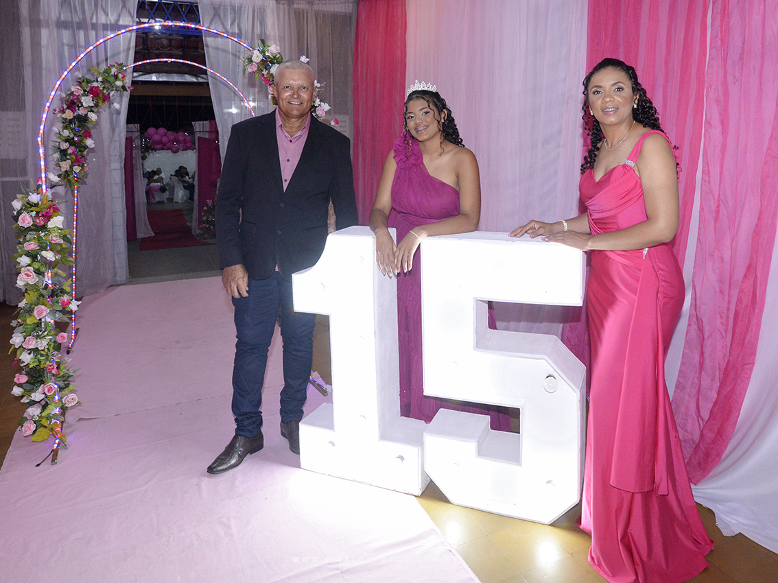 Festa Debutante Ysla Leyva