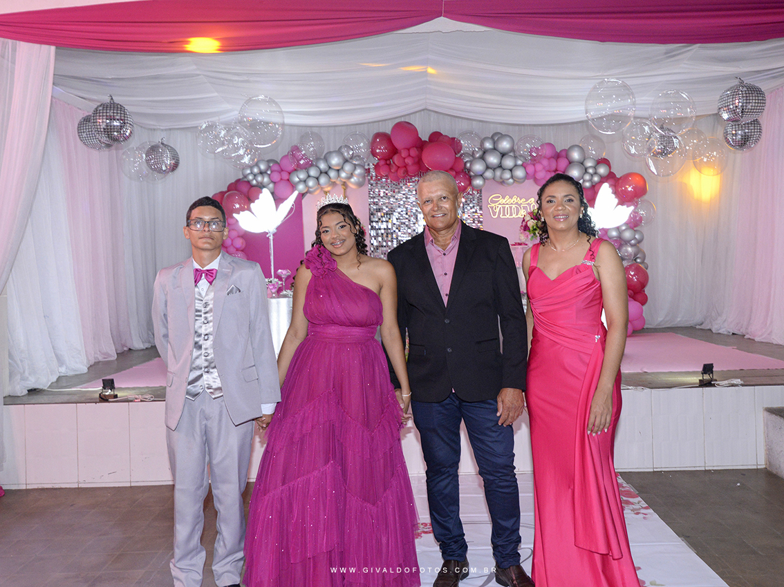 Festa Debutante Ysla Leyva