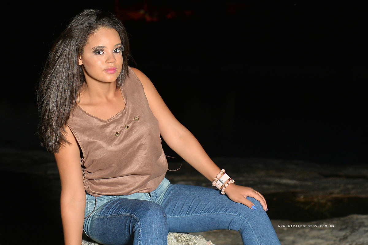 Foto com direção na lente do fotografo 