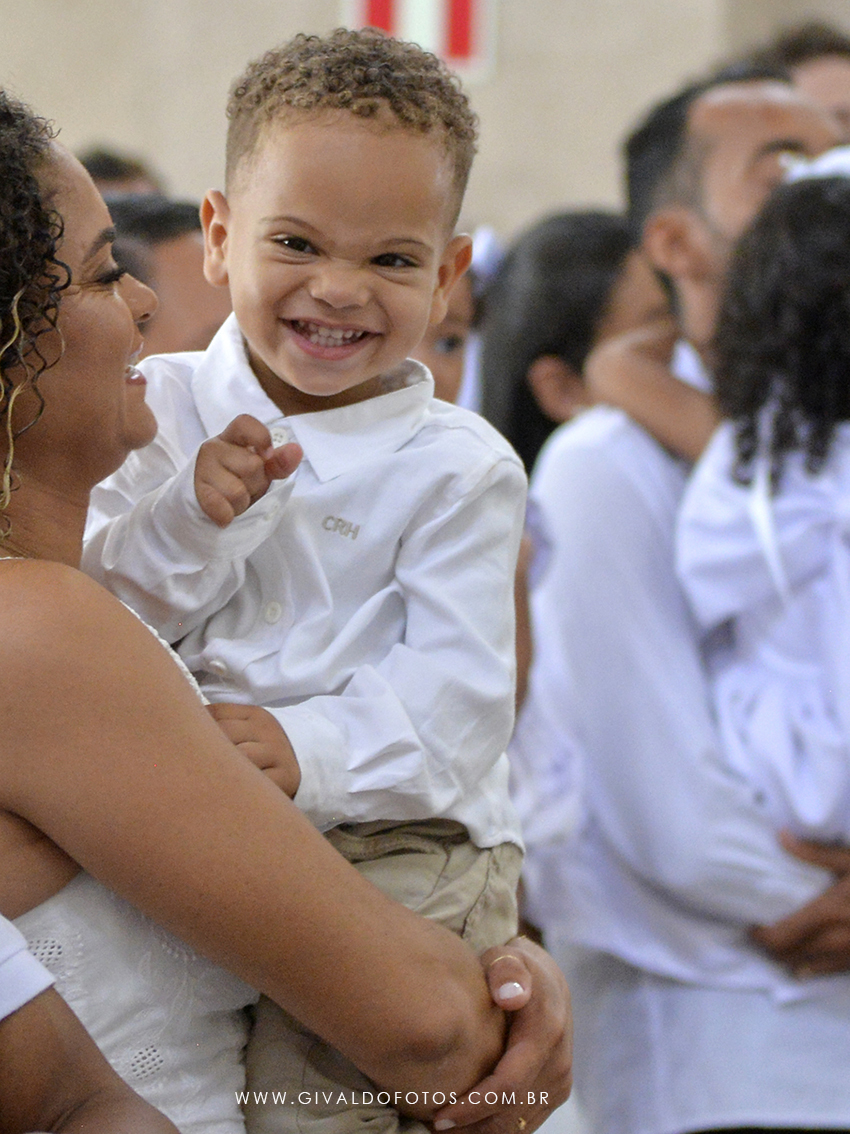 O Santo batismo de Henrry