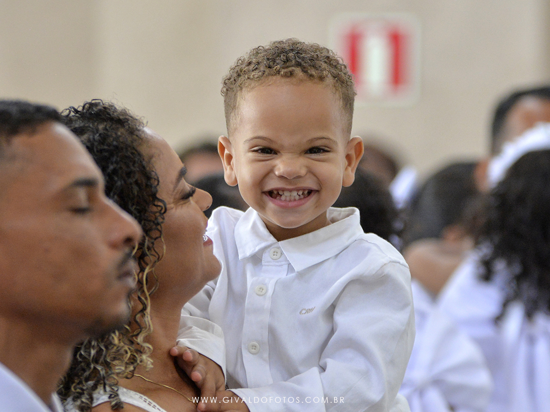 O Santo batismo de Henrry